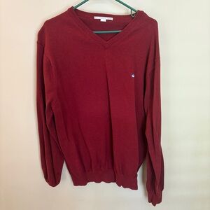 ⭐ Southern Tide Men’s V-Neck Sweater – Classic Red 💼🐟